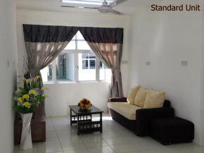 Гостиница Bistari Homestay  Parit Raja